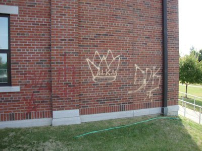 Graffiti wall